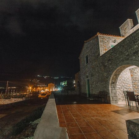 George Seafront Suites Neo Oitilo Екстер'єр фото