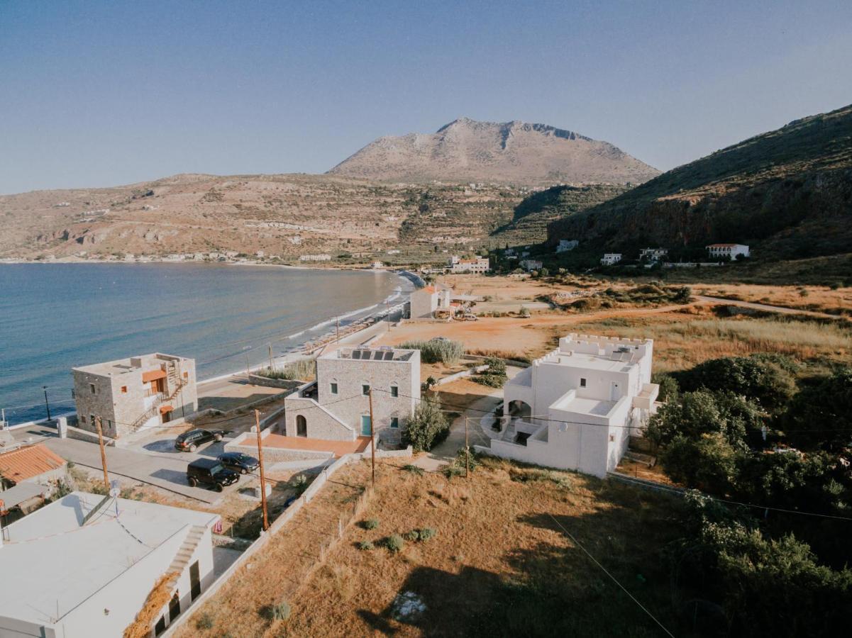 George Seafront Suites Neo Oitilo Екстер'єр фото